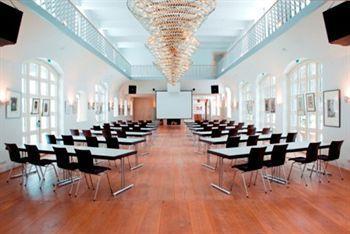 Hotel Schloss Gartrop Hünxe Esterno foto